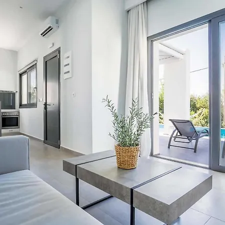 La Soleil Villa Svoronata